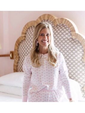 Sail to Sable Women's Pink Bow 🎀 Patterned Pajama Set